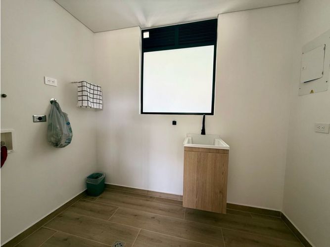 Casa de 3 alcobas en venta en Pantanillo, El Retiro, 183 m² · foto 17 de 24