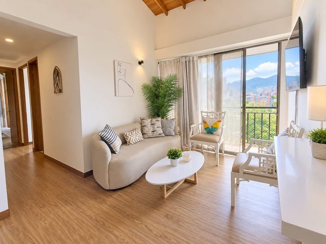 Apartamento de 3 alcobas en venta en Las Antillas, Envigado, 63 m² · foto 2 de 11