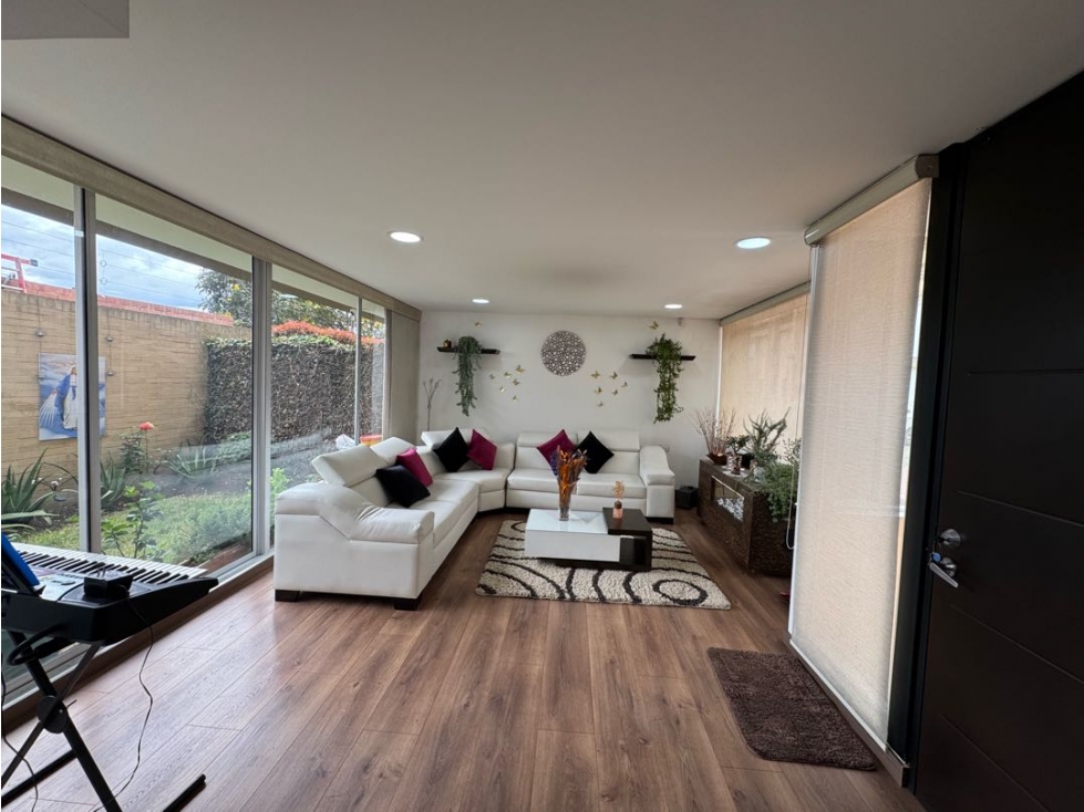 Casa en venta en Chuntame, Cajicá · foto 2 de 16