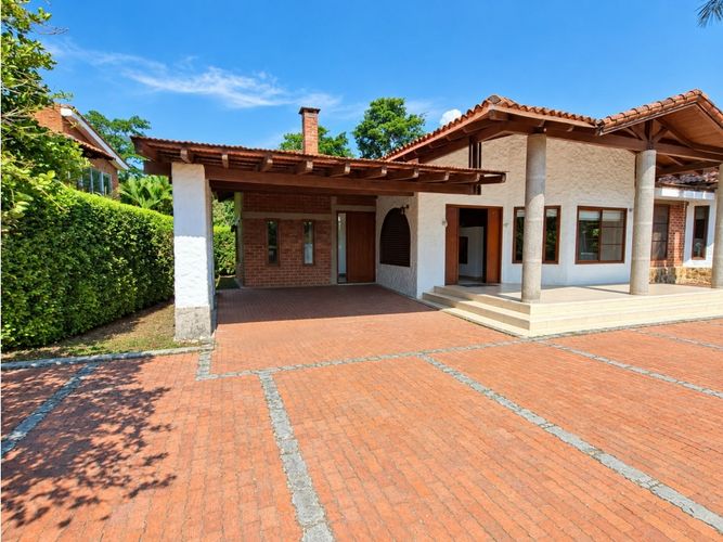 Casa de 5 alcobas en venta en Las Mercedes, Jamundí, 420 m² · foto 2 de 24