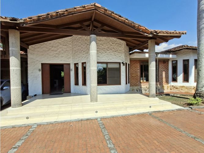 Casa de 5 alcobas en venta en Las Mercedes, Jamundí, 420 m² · foto 3 de 24