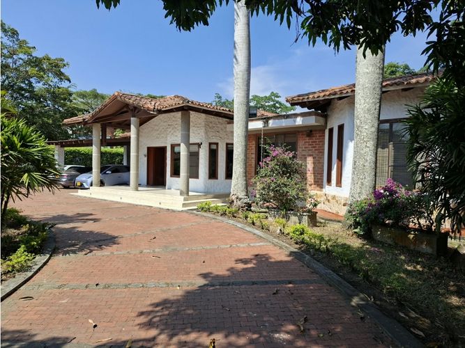 Casa de 5 alcobas en venta en Las Mercedes, Jamundí, 420 m² · foto 4 de 24
