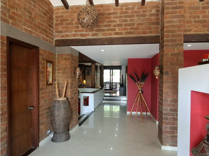 Casa de 5 alcobas en venta en Las Mercedes, Jamundí, 420 m² · foto 5 de 24
