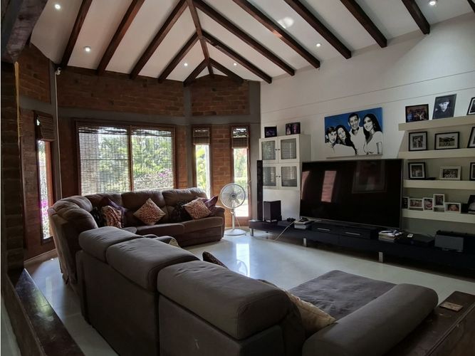 Casa de 5 alcobas en venta en Las Mercedes, Jamundí, 420 m² · foto 21 de 24
