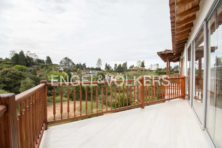 Casa de 4 alcobas en venta en Mampuesto, Rionegro, 361 m² · foto 13 de 16
