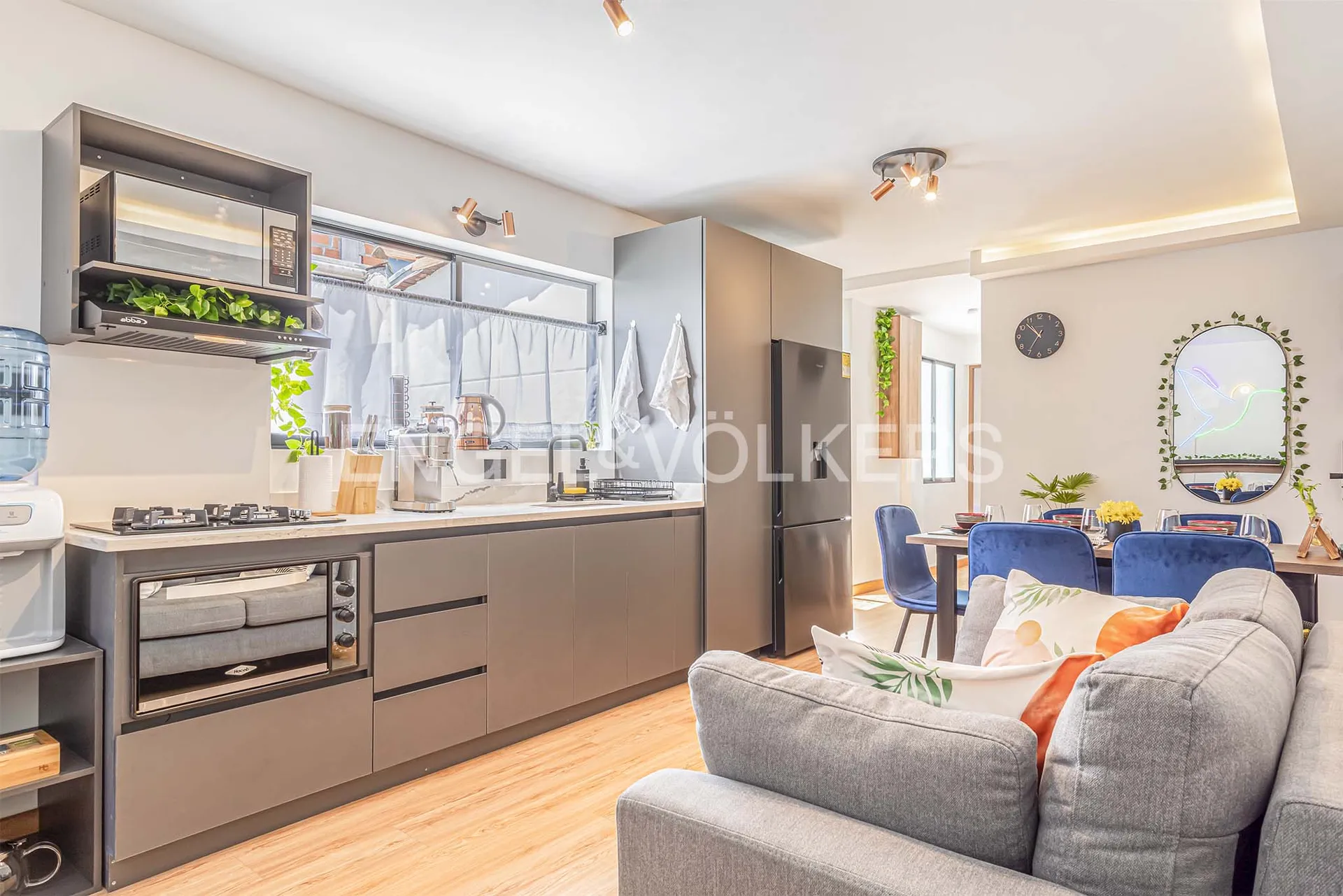 9BR Building in San joaquin (295 m²) for Sale - 2