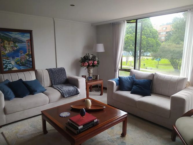 Apartamento de 3 alcobas en venta en Niza Norte, Bogotá, 165 m² · foto 1 de 24
