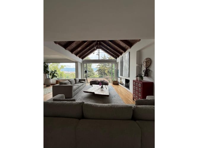 Casa en venta en Gratamira, Bogotá · foto 2 de 19