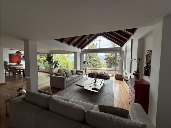 Casa en venta en Gratamira, Bogotá · foto 5 de 19