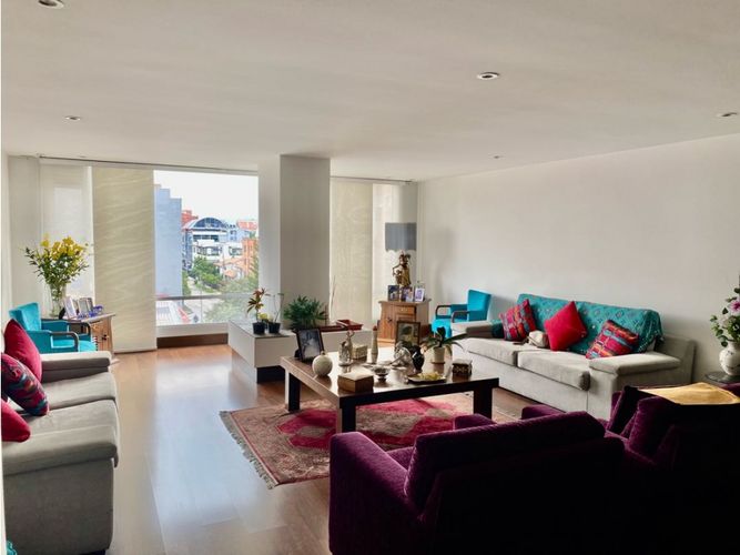 Apartamento de 3 alcobas en venta en Santa Paula, Bogotá, 171 m² · foto 2 de 20