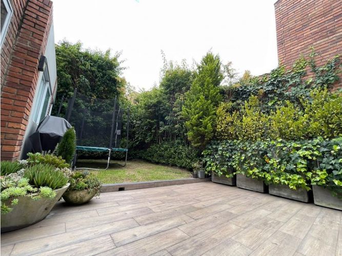 Casa de 3 alcobas en venta en Santa Ana Oriental, Bogotá, 323 m² · foto 3 de 17