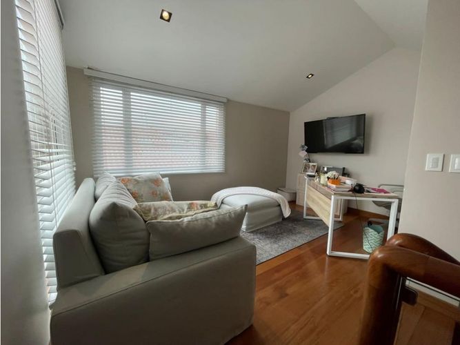 Casa de 3 alcobas en venta en Santa Ana Oriental, Bogotá, 323 m² · foto 4 de 17