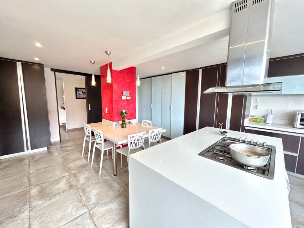 Apartamento en venta en Santa Barbara Alta, Bogotá · foto 8 de 24