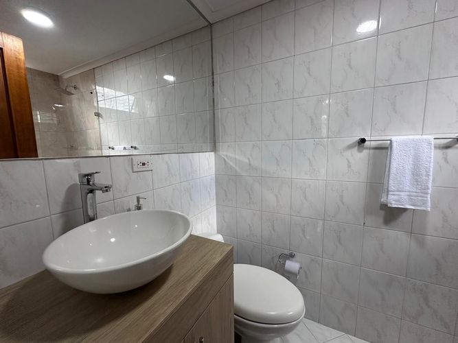 Apartamento de 3 alcobas en arriendo en El Poblado, Medellín, 142 m² · foto 18 de 19