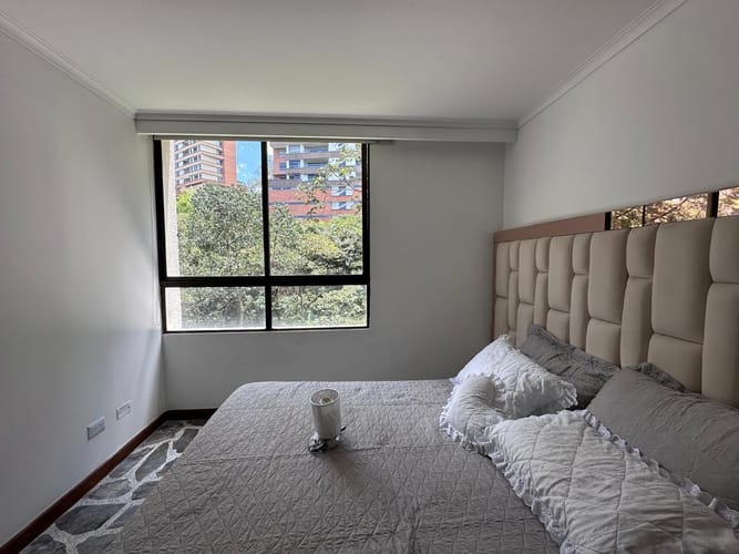 Apartamento de 3 alcobas en arriendo en El Poblado, Medellín, 142 m² · foto 16 de 19