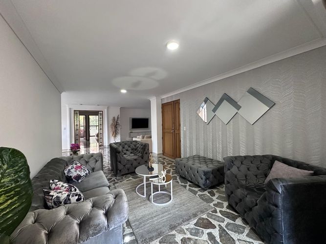Apartamento de 3 alcobas en arriendo en El Poblado, Medellín, 142 m² · foto 5 de 19