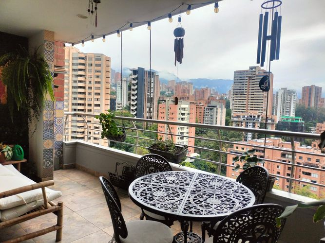 Apartamento de 2 alcobas en arriendo en El Poblado, Medellín, 130 m² · foto 16 de 16