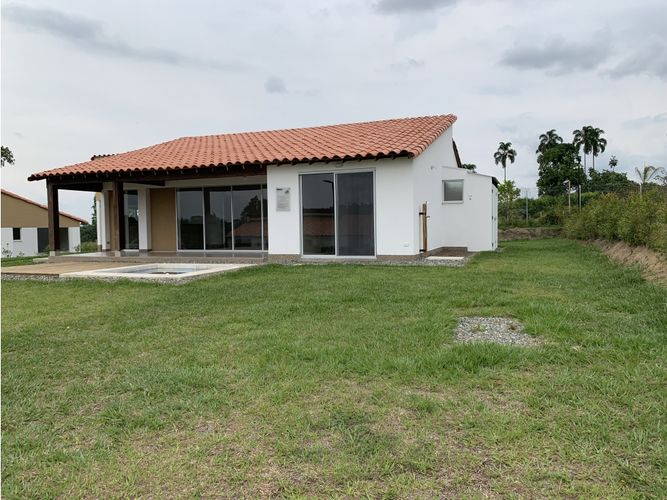 Casa de 3 alcobas en venta en Vía El Caimo, Armenia, 140 m² · foto 4 de 24