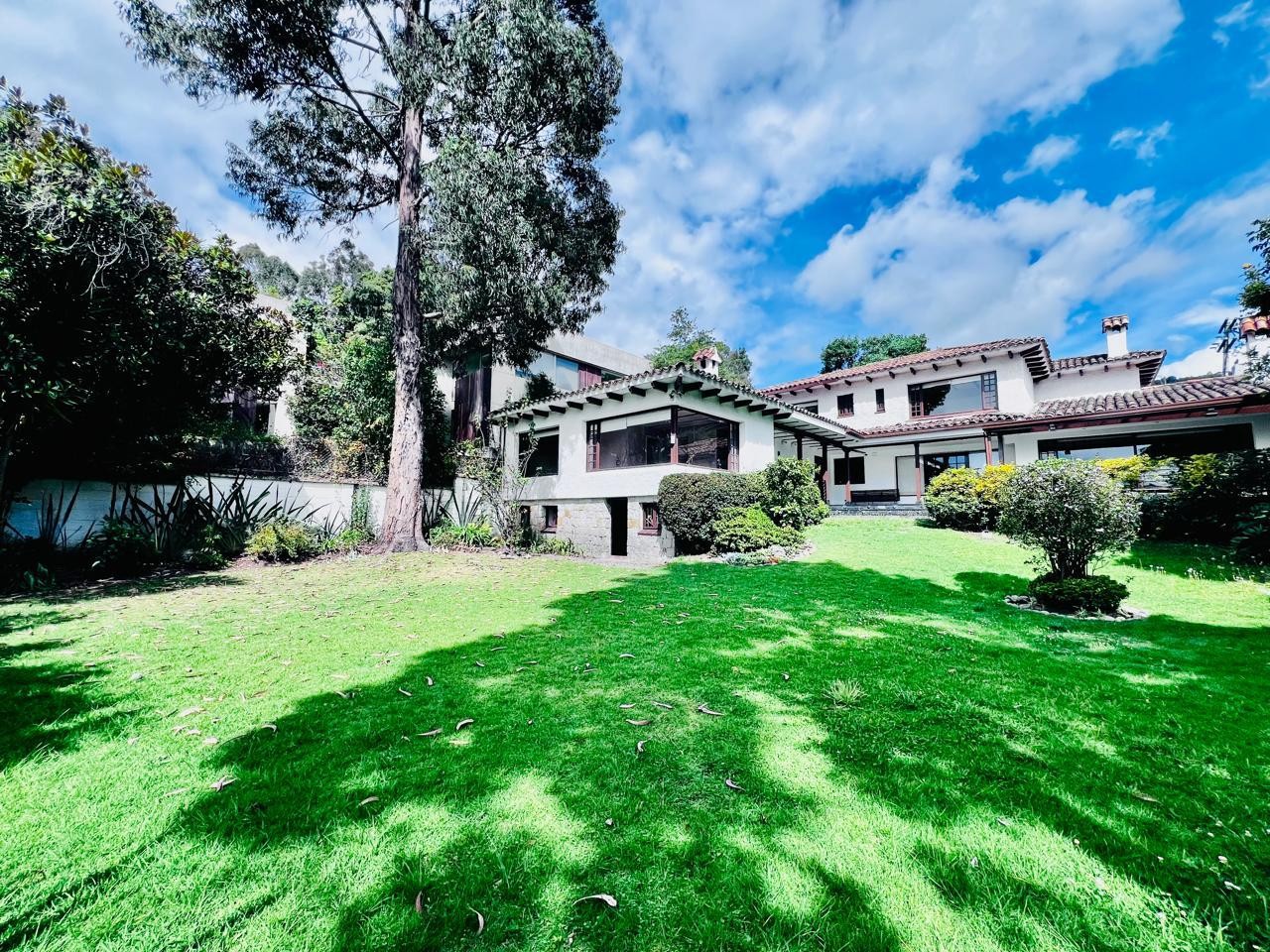 Casa en Arriendo en Santa ana oriental, Bogotá