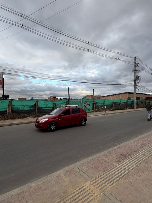 Lote en venta en El Cortijo, Madrid, 6134 m² · foto 2 de 11