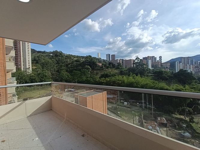 Apartamento de 2 alcobas en arriendo en Las Lomitas, Sabaneta, 76 m² · foto 5 de 17