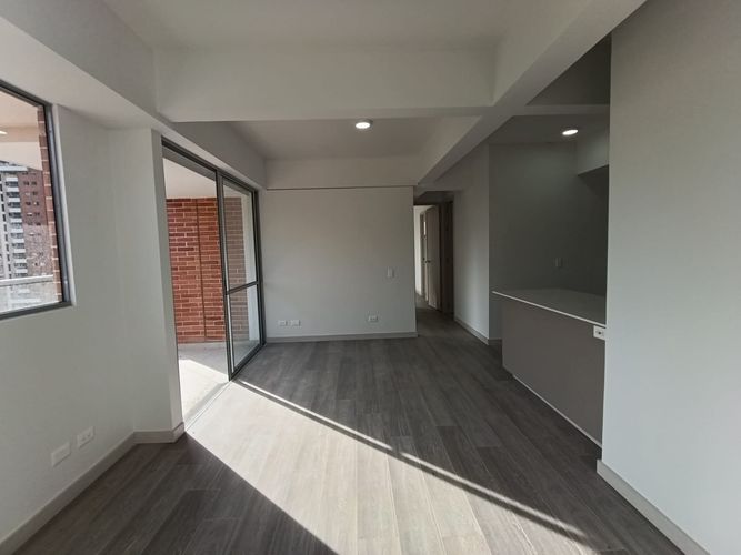 Apartamento de 2 alcobas en arriendo en Las Lomitas, Sabaneta, 76 m² · foto 10 de 17