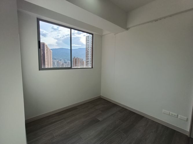 Apartamento de 2 alcobas en arriendo en Las Lomitas, Sabaneta, 76 m² · foto 11 de 17