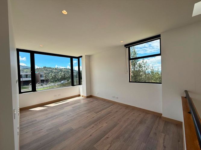 Casa de 3 alcobas en venta en El Porvenir, Rionegro, 328 m² · foto 12 de 17