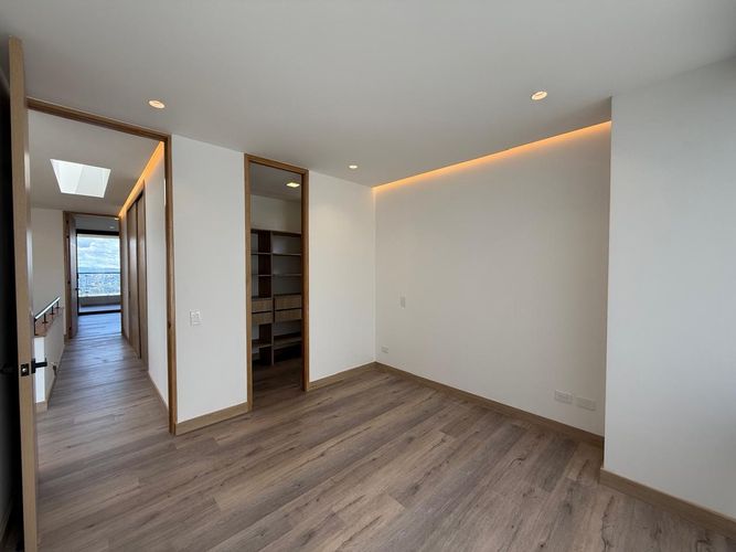 Casa de 3 alcobas en venta en El Porvenir, Rionegro, 328 m² · foto 11 de 17