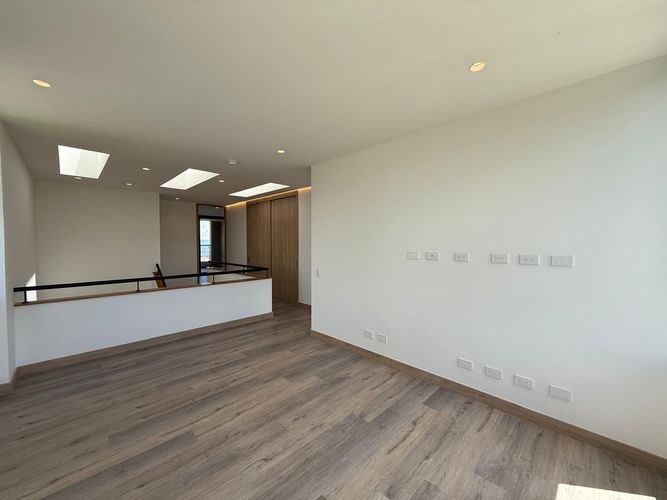Casa de 3 alcobas en venta en El Porvenir, Rionegro, 328 m² · foto 7 de 17