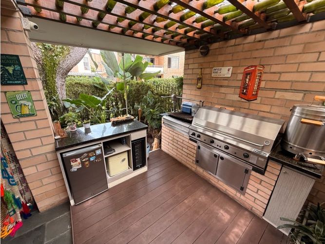 Casa de 3 alcobas en venta en La Hacienda, Cali, 280 m² · foto 2 de 24