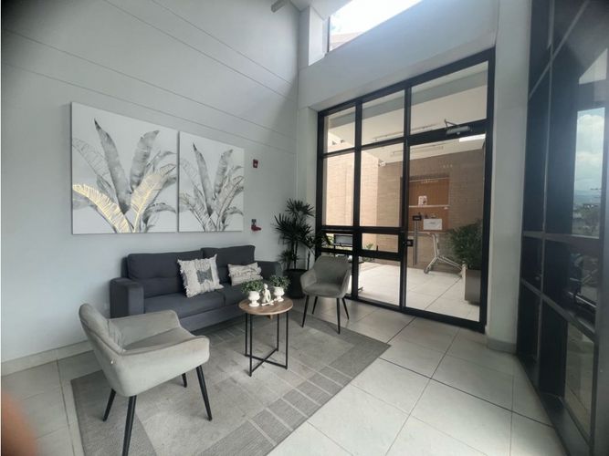 Apartamento de 2 alcobas en venta en Primitivo Crespo, Cali, 55 m² · foto 2 de 24
