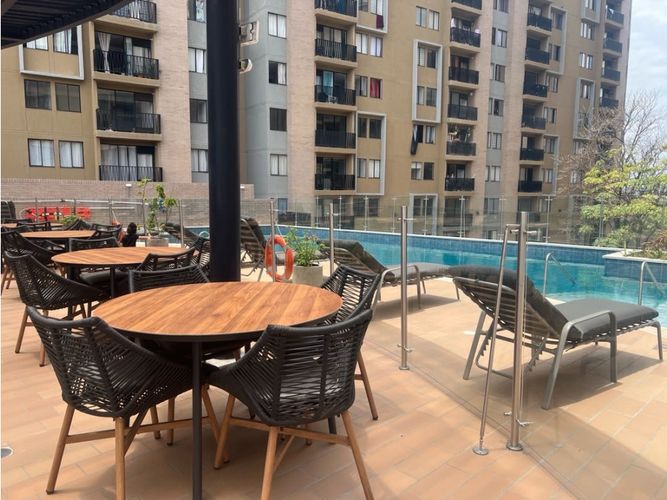 Apartamento de 2 alcobas en venta en Primitivo Crespo, Cali, 55 m² · foto 8 de 24