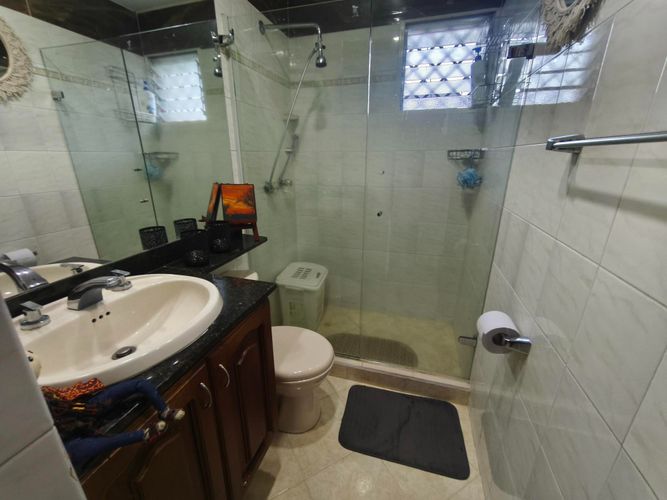 Casa de 4 alcobas en venta en Monteazul, Sabaneta, 280 m² · foto 9 de 14