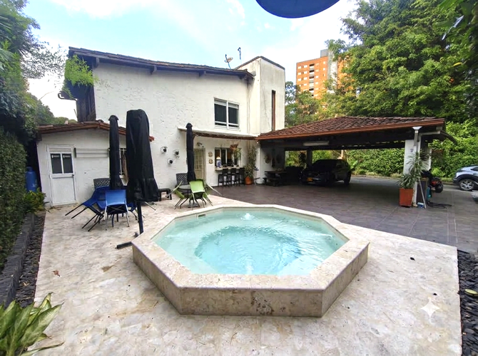 Casa de 4 alcobas en venta en Monteazul, Sabaneta, 280 m² · foto 10 de 14