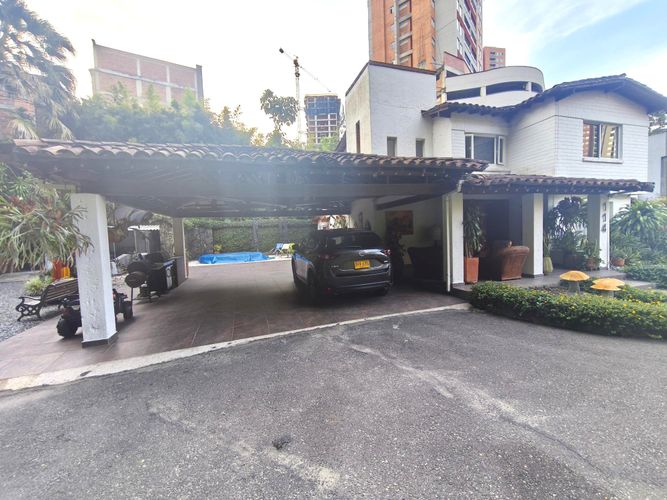 Casa de 4 alcobas en venta en Monteazul, Sabaneta, 280 m² · foto 13 de 14