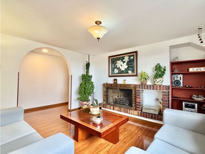 Apartamento en venta en Andes Norte, Bogotá · foto 2 de 23