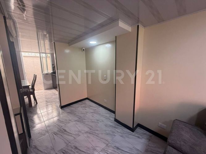 Casa en venta en Canaveralejo, Bogotá · foto 8 de 20