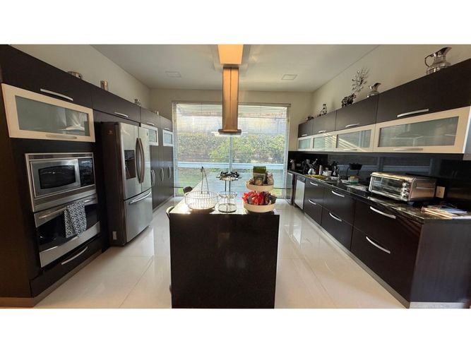 Casa de 4 alcobas en venta en Ciudad Jardin, Cali, 420 m² · foto 7 de 22