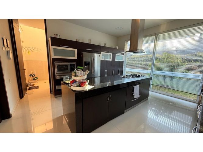Casa de 4 alcobas en venta en Ciudad Jardin, Cali, 420 m² · foto 8 de 22