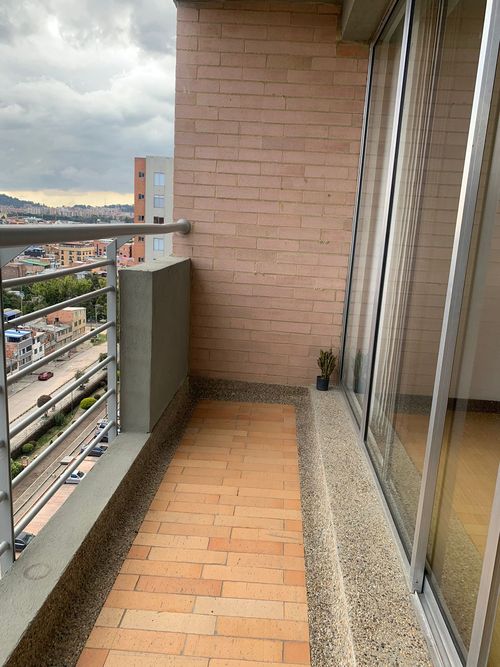 Apartamento de 3 alcobas en arriendo en Pradera Norte, Bogotá, 98 m² · foto 3 de 20