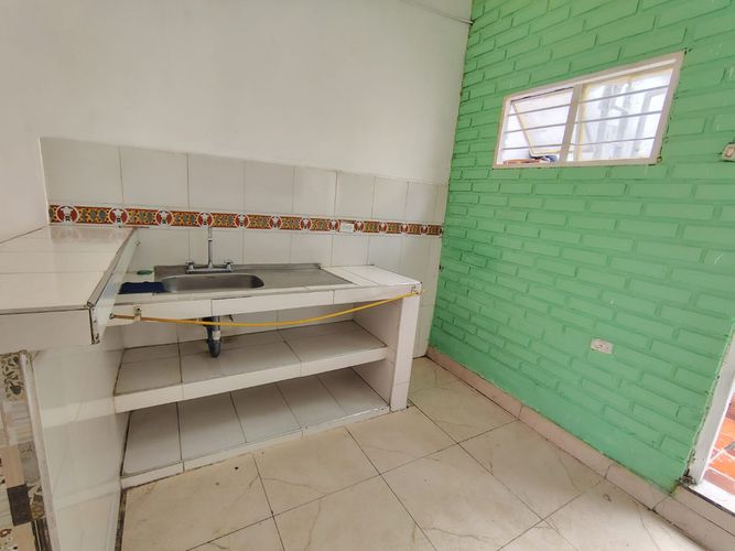 Casa de 3 alcobas en arriendo en Loma De Bolivar, Cúcuta, 57 m² · foto 4 de 8
