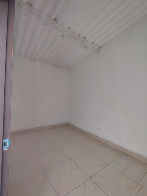 Casa de 3 alcobas en arriendo en Loma De Bolivar, Cúcuta, 57 m² · foto 5 de 8