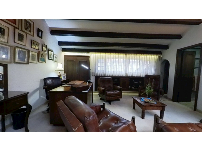 Casa de 3 alcobas en venta en Santa Barbara, Bogotá, 267 m² · foto 10 de 11