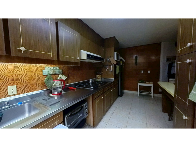 Casa de 3 alcobas en venta en Santa Barbara, Bogotá, 267 m² · foto 11 de 11