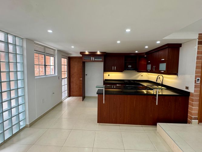 Casa de 4 alcobas en venta en Loma De La Doctora, Sabaneta, 260 m² · foto 3 de 20