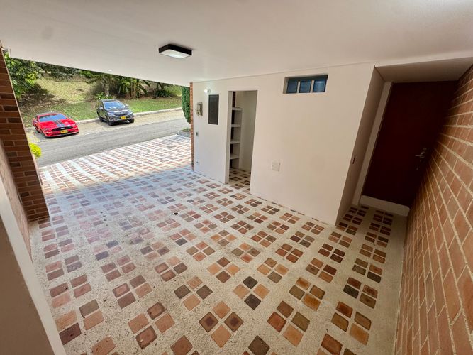 Casa de 4 alcobas en venta en Loma De La Doctora, Sabaneta, 260 m² · foto 16 de 20