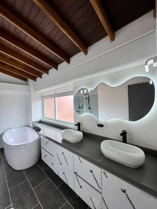 Casa de 4 alcobas en venta en Loma De La Doctora, Sabaneta, 260 m² · foto 18 de 20