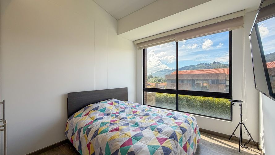 Casa de 3 alcobas en arriendo en Entrelomas Bosque Residencial, Zipaquirá, 243 m² · foto 12 de 24