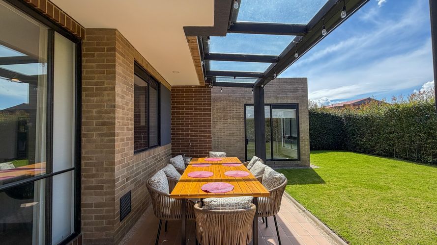 Casa de 3 alcobas en arriendo en Entrelomas Bosque Residencial, Zipaquirá, 243 m² · foto 10 de 24